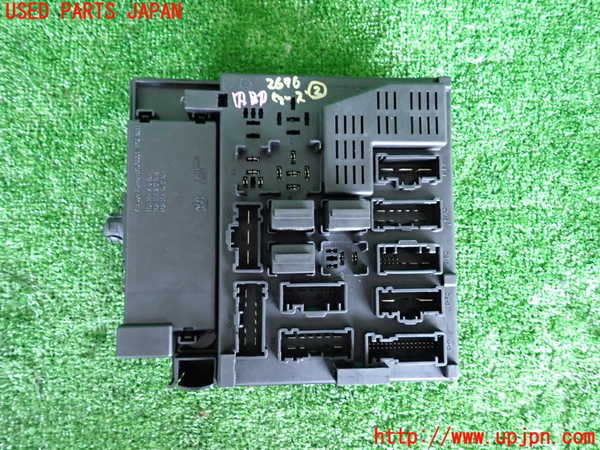 2UPJ-26766742]BMW Z4 クーペ(DU30)ヒューズボックス2 中古 【E86】_m0002.jpg