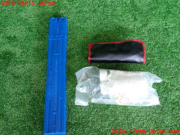 2UPJ-26767805]BMW Z4 クーペ(DU30)車載工具 中古 【E86】_m0002.jpg