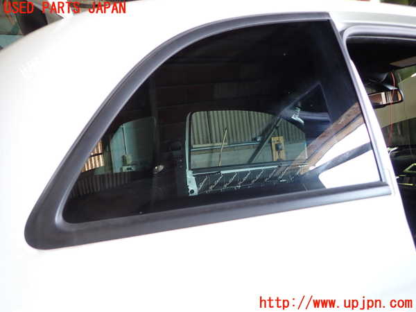 5UPJ-26771380]アバルト・595(31214T)右クォーターガラス 43R-001595 中古_m0001.jpg