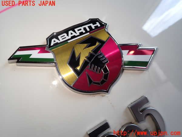 1UPJ-26771631]アバルト・595(31214T)エンブレム1 中古_m0002.jpg