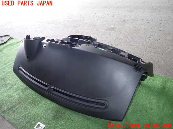 5UPJ-26777505]アバルト・595(31214T)ダッシュボード 中古_m0003.jpg