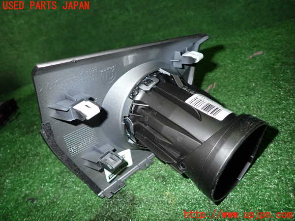 5UPJ-26777526]アバルト・595(31214T)エアコン吹き出し口1 右 中古_m0003.jpg