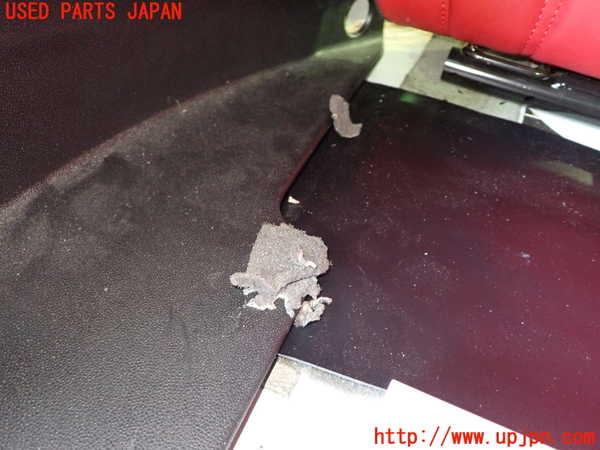 1UPJ-26777675]アバルト・595(31214T)右リアピラートリム 中古_m0005.jpg