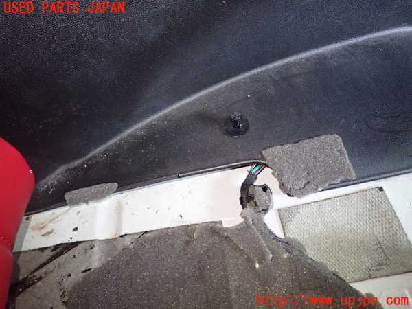 5UPJ-26777680]アバルト・595(31214T)左リアピラートリム 中古_m0005.jpg