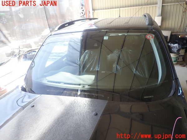 5UPJ-26781195]ジープ・レネゲード(BV13PM)フロントガラス 43R-000204 中古_m0001.jpg