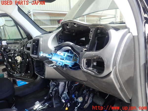 5UPJ-26787505]ジープ・レネゲード(BV13PM)ダッシュボード 中古_m0003.jpg