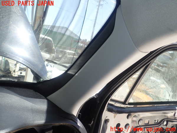 5UPJ-26787655]ジープ・レネゲード(BV13PM)右フロントピラートリム 中古_m0001.jpg