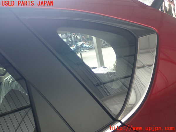 5UPJ-26791382]CX-5(KFEP)左クォーターガラス 中古(43R-005844 M31Q8)_m0001.jpg