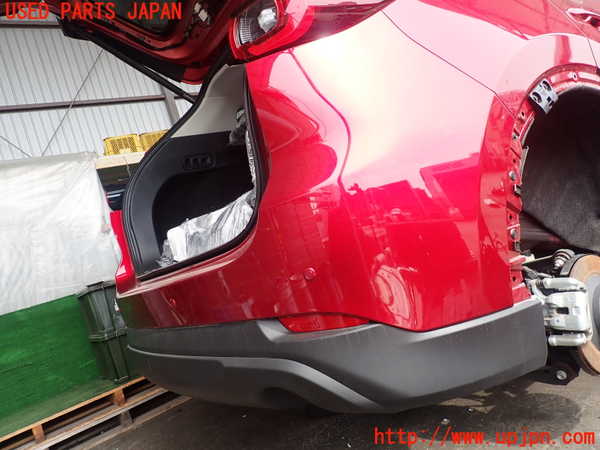 5UPJ-26791610]CX-5(KFEP)リアバンパー 中古_m0002.jpg