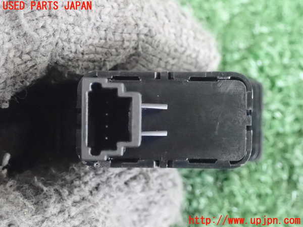 2UPJ-26796290]CX-5(KFEP)ハザードスイッチ 中古_m0004.jpg