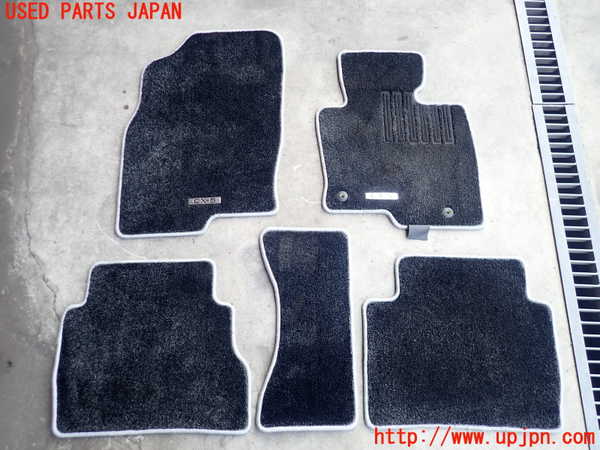 2UPJ-26797800]CX-5(KFEP)フロアマット 中古_m0001.jpg