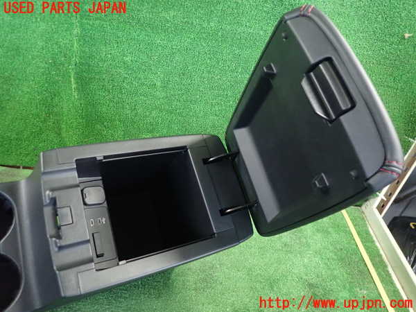 2UPJ-26797540]CX-5(KFEP)センターコンソール 中古_m0004.jpg