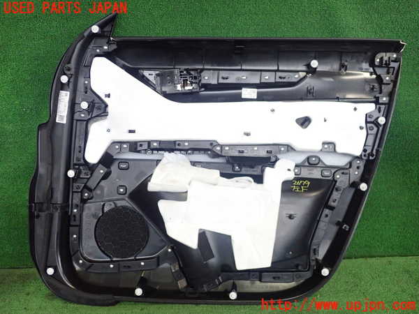 2UPJ-26791264]CX-5(KFEP)左前ドア内張り 中古_m0004.jpg