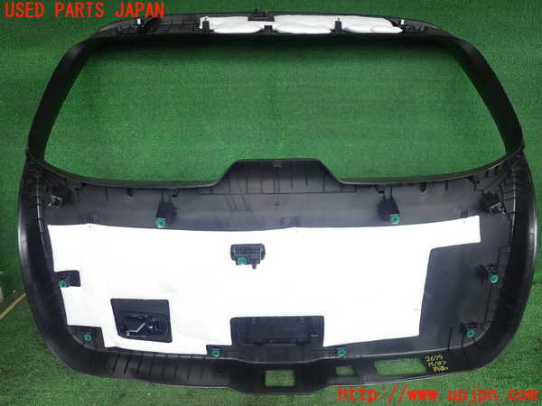 2UPJ-26791578]CX-5(KFEP)バックドア内張り 中古_m0002.jpg
