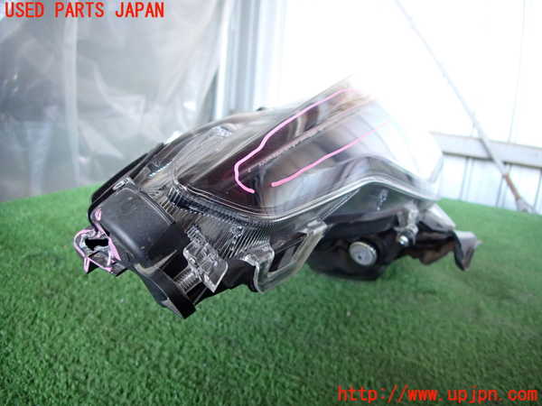 2UPJ-26801132]ヤリス(YARIS) ハイブリッド(MXPH15)左ヘッドライト ハロゲン 【ジャンク品】 中古_m0004.jpg