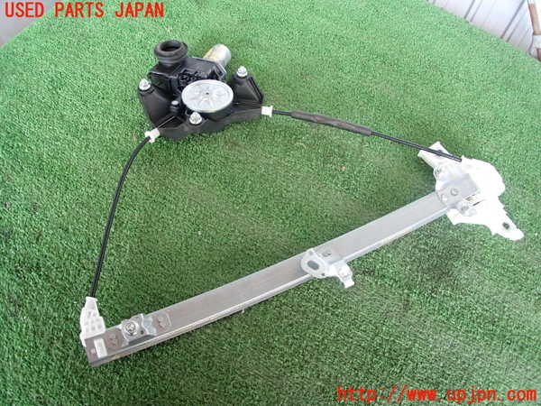 2UPJ-26801296]ヤリス(YARIS) ハイブリッド(MXPH15)右後レギュレーターモーター 中古_m0002.jpg