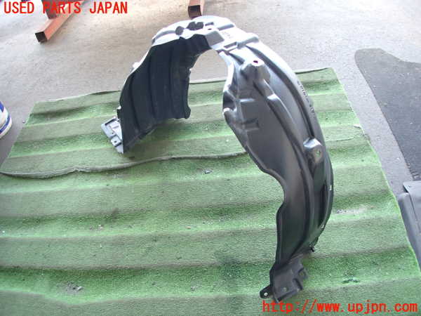2UPJ-26801090]ヤリス(YARIS) ハイブリッド(MXPH15)右前フェンダーライナー 中古_m0002.jpg