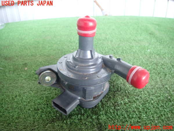 2UPJ-26802110]ヤリス(YARIS) ハイブリッド(MXPH15)ウォーターポンプ 中古_m0001.jpg