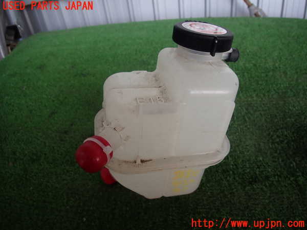 5UPJ-26802410]ヤリス(YARIS) ハイブリッド(MXPH15)ラジエータータンク 中古_m0001.jpg