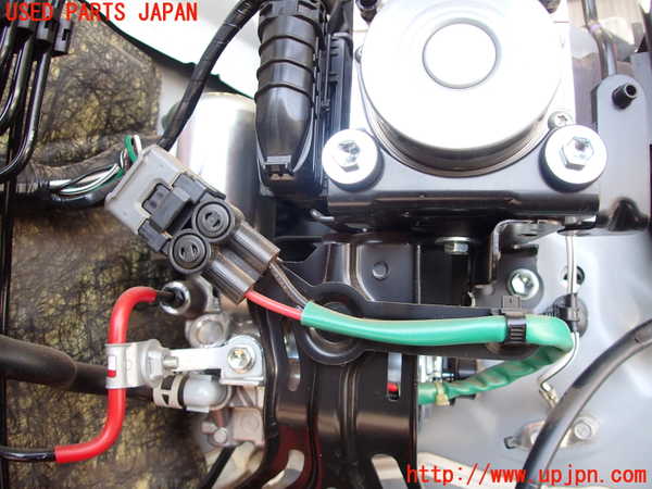 5UPJ-26804055]ヤリス(YARIS) ハイブリッド(MXPH15)ブレーキマスターバック 中古_m0001.jpg