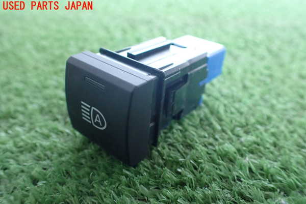 2UPJ-26806309]ヤリス(YARIS) ハイブリッド(MXPH15)スイッチ4 (ヘッドライトオート) 中古_m0001.jpg
