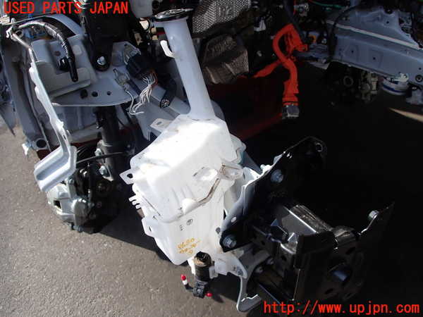 2UPJ-26806791]ヤリス(YARIS) ハイブリッド(MXPH15)ウォッシャータンク1 中古_m0001.jpg