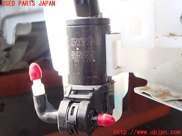 2UPJ-26806791]ヤリス(YARIS) ハイブリッド(MXPH15)ウォッシャータンク1 中古_m0005.jpg