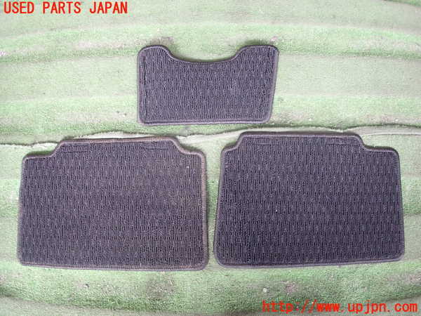 2UPJ-26807800]ヤリス(YARIS) ハイブリッド(MXPH15)フロアマット 中古_m0003.jpg