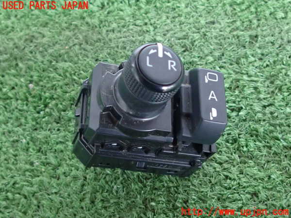 2UPJ-26806280]ヤリス(YARIS) ハイブリッド(MXPH15)ミラースイッチ 中古_m0001.jpg
