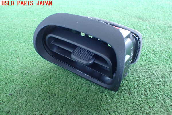 2UPJ-26807528]ヤリス(YARIS) ハイブリッド(MXPH15)エアコン吹き出し口3 (右) 中古_m0001.jpg