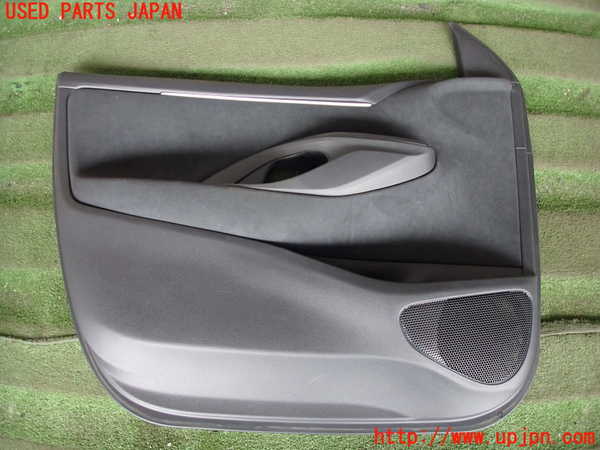 2UPJ-26801264]ヤリス(YARIS) ハイブリッド(MXPH15)左前ドア内張り 中古_m0001.jpg
