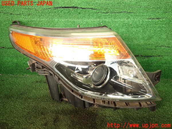 2UPJ-26811130]エクスプローラー(1FMHK9)右ヘッドライト ハロゲン 中古_m0001.jpg