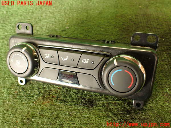 2UPJ-26816306]エクスプローラー(1FMHK9)スイッチ1 (エアコン) 中古_m0001.jpg