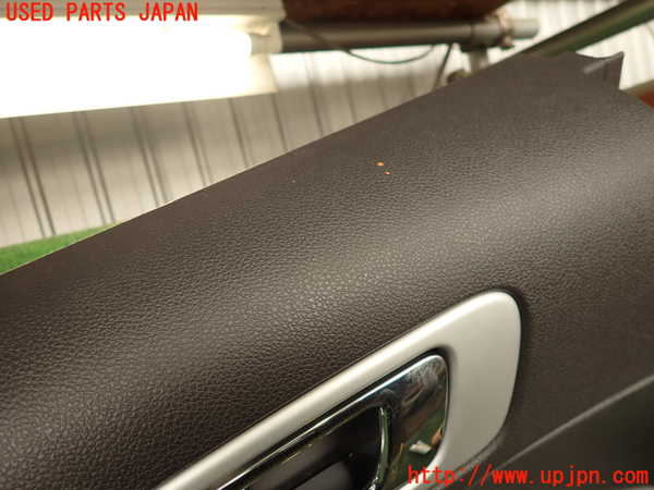 2UPJ-26811324]エクスプローラー(1FMHK9)左後ドア内張り 中古_m0004.jpg