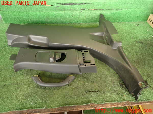 2UPJ-26817665]エクスプローラー(1FMHK9)右センターピラートリム 中古_m0001.jpg