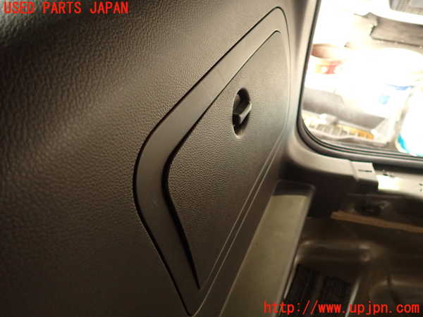 2UPJ-26817675]エクスプローラー(1FMHK9)右リアピラートリム 中古_m0003.jpg