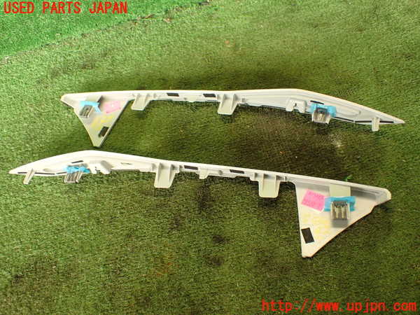 2UPJ-26817692]エクスプローラー(1FMHK9)内装トリム類2 中古_m0004.jpg