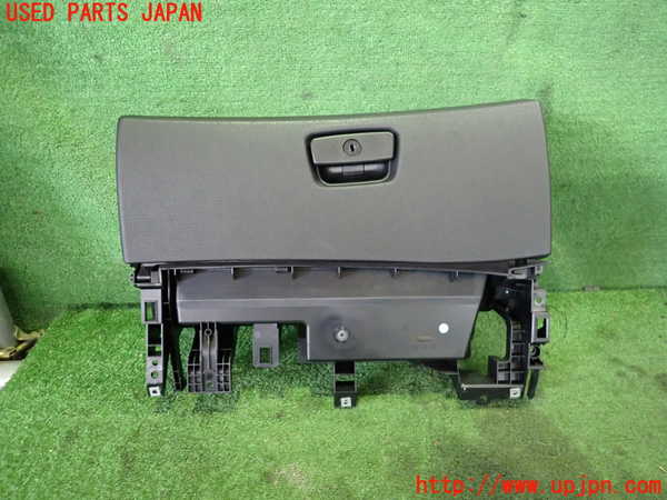 2UPJ-26827516]BMW Z4(LM25)グローブボックス1 中古（E89）_m0001.jpg