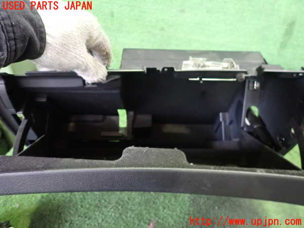 2UPJ-26827516]BMW Z4(LM25)グローブボックス1 中古（E89）_m0003.jpg
