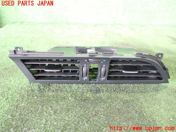 2UPJ-26827526]BMW Z4(LM25)エアコン吹き出し口1 (真中) 中古（E89）_m0001.jpg