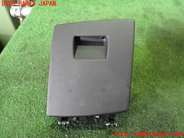 2UPJ-26827841]BMW Z4(LM25)小物入れ1 中古（E89）_m0001.jpg