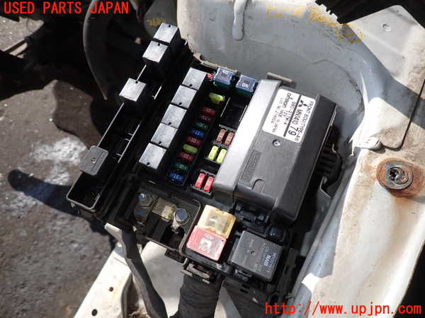 2UPJ-26836742]ランエボ9 MR(CT9A)ヒューズボックス2 中古_m0002.jpg