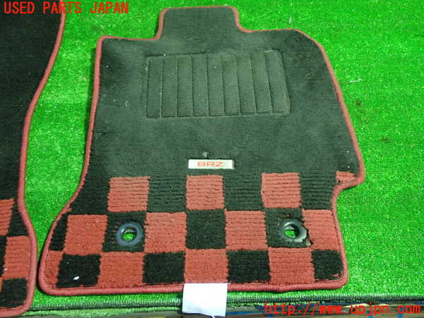 5UPJ-26847800]BRZ(86)(ZC6)フロアマット 中古_m0002.jpg