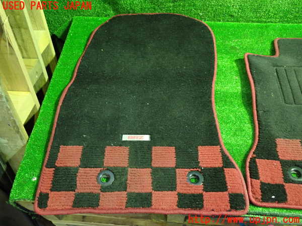5UPJ-26847800]BRZ(86)(ZC6)フロアマット 中古_m0004.jpg