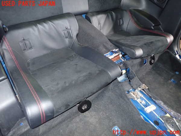 5UPJ-26847385]BRZ(86)(ZC6)リアシート 中古_m0002.jpg