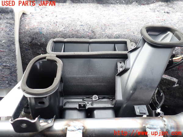 1UPJ-26856081]ノア(ヴォクシー)(ZRR80W)エバポレーター1 中古_m0002.jpg