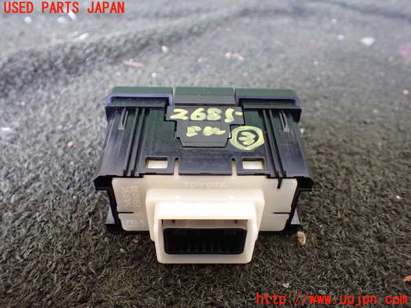 5UPJ-26856308]ノア(ヴォクシー)(ZRR80W)スイッチ3 (ＰＷＲ　ＤＯＯＲ) 中古_m0002.jpg