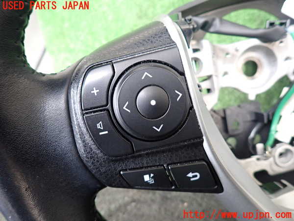 1UPJ-26857855]ノア(ヴォクシー)(ZRR80W)ステアリングホイール 中古_m0004.jpg