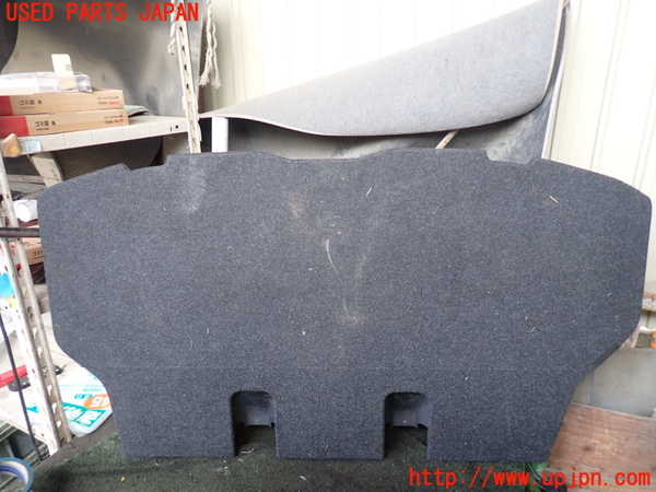 5UPJ-26857771]ノア(ヴォクシー)(ZRR80W)ラゲッジトレイ1 中古_m0001.jpg