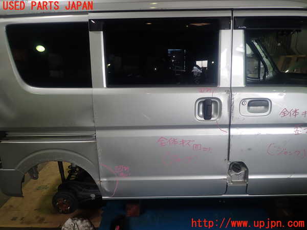 5UPJ-26861290]エブリイ(DA17V)右後ドア ジャンク部品取り_m0001.jpg